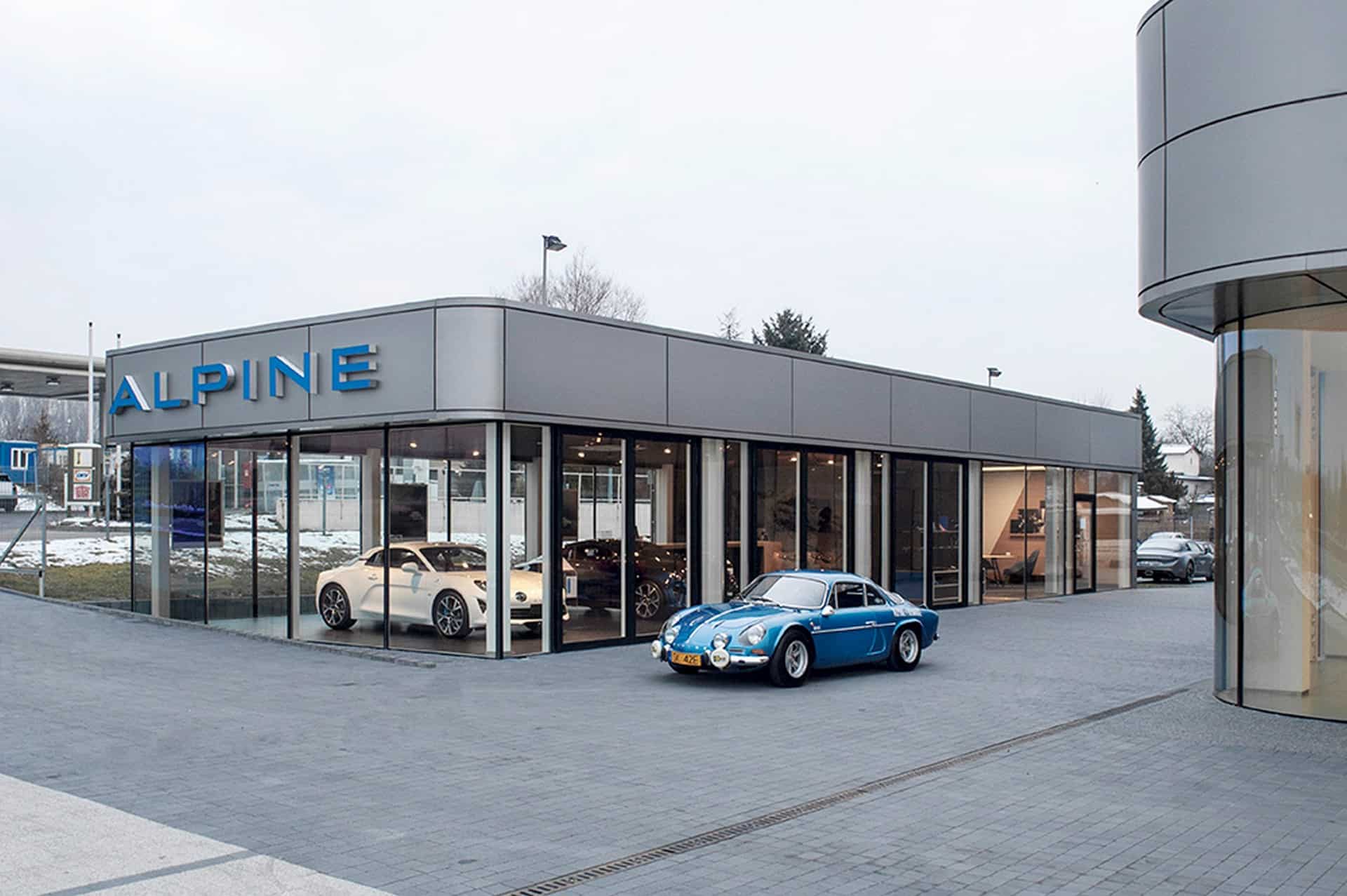 Pierwszy w Polsce salon Alpine otwarty